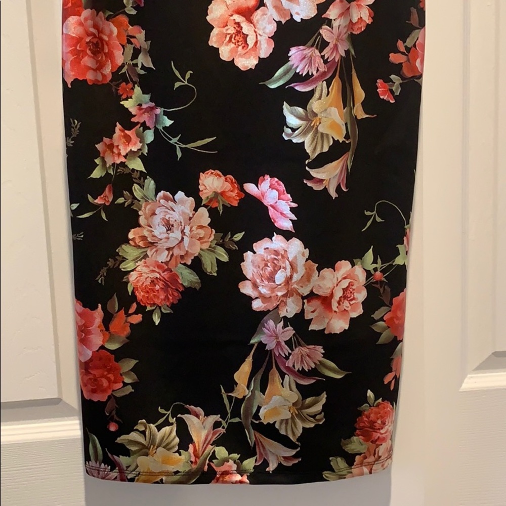 Black Floral Dress - Picture 3 of 7